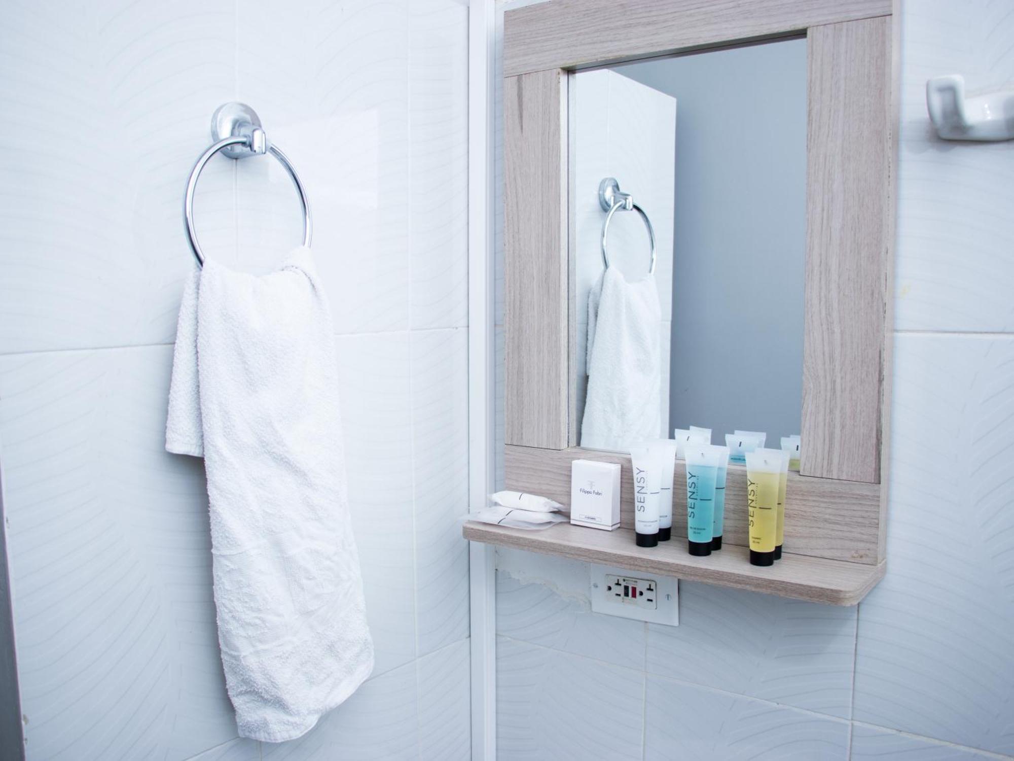 Blh Business Loft Hotel Bucaramanga Phòng bức ảnh